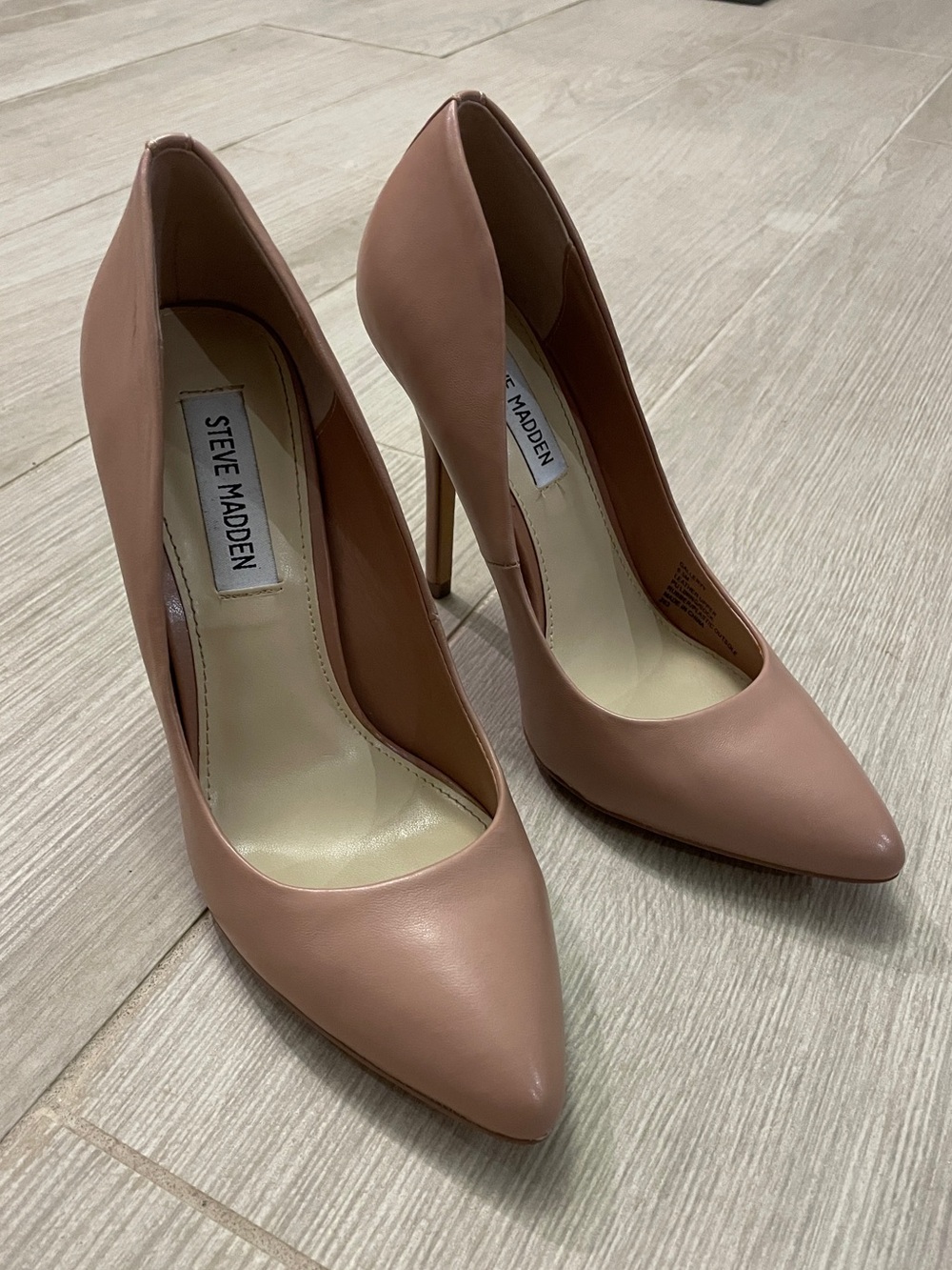 Steve Madden Galleryy Blush Nude Pointed-Toe Stiletto Pumps 4 inch size 6.5